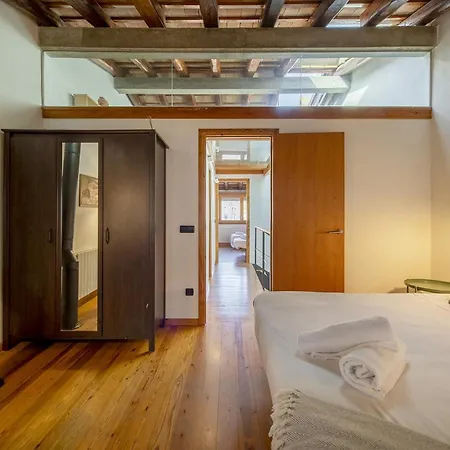 Sleep & Arab Baths Atico ジローナ