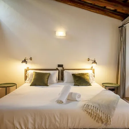 Sleep & Arab Baths Atico 아파트